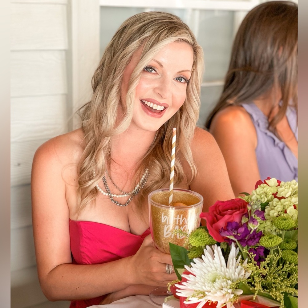 Meet your Posher, Tanya